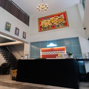 The Royale House Travel Inn & Suites Davao Exterior photo
