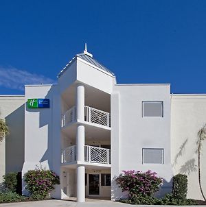 Holiday Inn Express North Palm Beach-Oceanview Juno Beach Exterior photo