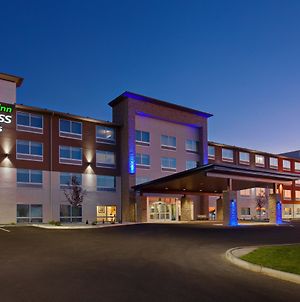 Holiday Inn Express And Suites Moses Lake Exterior photo