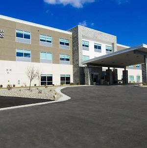 Holiday Inn Express And Suites Coldwater Exterior photo