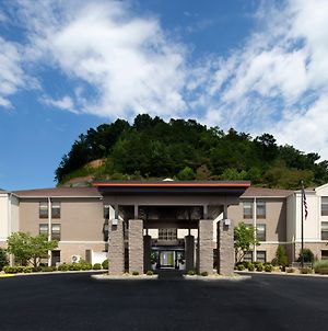 Holiday Inn Express Middlesboro, An Ihg Hotel Exterior photo
