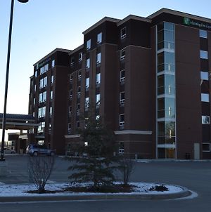 Holiday Inn Express & Suites Cold Lake, An Ihg Hotel Exterior photo