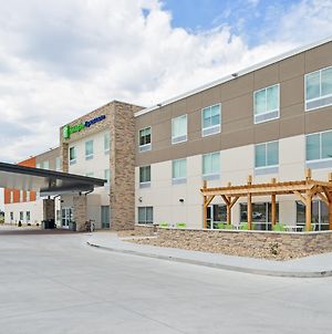 Holiday Inn Express & Suites - Chadron, An Ihg Hotel Exterior photo