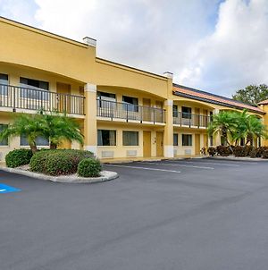 Comfort Inn Sun City Center-Tampa South Exterior photo