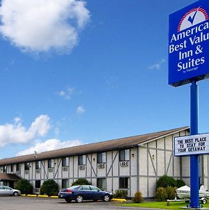 Americas Best Value Inn & Suites International Falls Exterior photo
