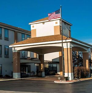Quality Inn & Suites Near St Louis And I-255 Cahokia Exterior photo