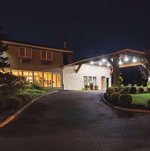 La Quinta Inn & Suites By Wyndham Woodburn Exterior photo
