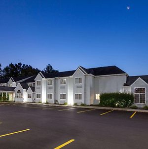 Microtel Inn & Suites By Wyndham Sunbury/Columbus I-71N Exterior photo