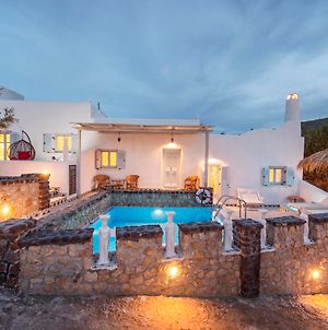 Starlight Luxury Seaside Villa & Suites Imerovigli  Exterior photo