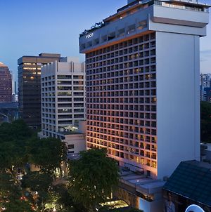 Hilton Singapore Exterior photo