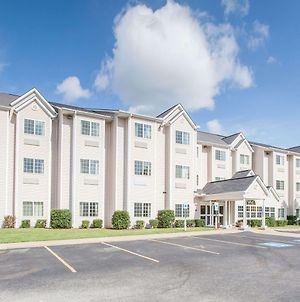 Microtel Inn & Suites By Wyndham Rogers Exterior photo