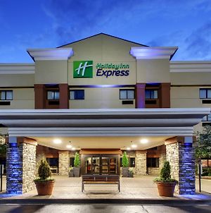 Holiday Inn Express Fort Campbell-Oak Grove Exterior photo