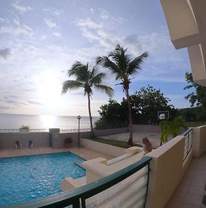 Beachfront Apartment In Joyuda With Pool And Basketball Court Cabo Rojo Exterior photo