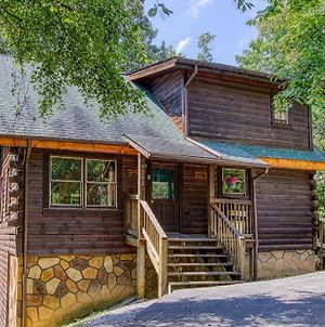Awesome Honey Bear- Get 56530 Worth Of Free Area Attraction Tickets For Each Paid Day!!! Villa Sevierville Exterior photo