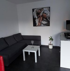 Nice Room, Newly Furnished, In A New House In Vichten Exterior photo