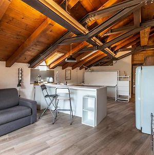 L'Atelier Du Temps - La Maisonette Blanche Apartment Aosta Exterior photo