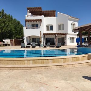 El Gouna-Elegant 4-Bedroom Villa With Heated Pool Hurghada Exterior photo