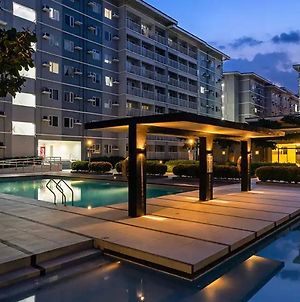 Whole Condo With Pool Great For Staycation Manila Exterior photo