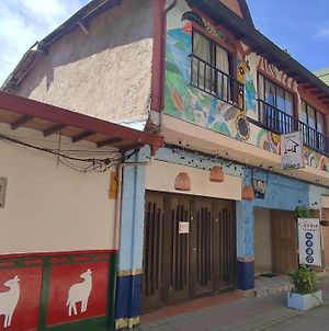 La Casona Hostel Guatape Exterior photo