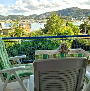 Zenios Themistoklis-Roomy Apartment With Bay View Porto Rafti Exterior photo