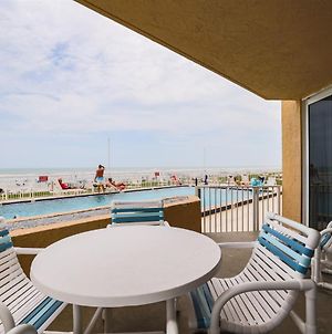 Completely Remodeled Pool-Side Ocean Front Condo - Steps To Flagler Avenue New Smyrna Beach Exterior photo