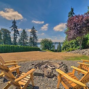 Spacious Lake Stevens Home With Fire Pit, Patio Exterior photo