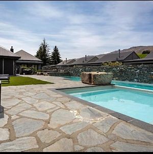 Cardrona Mountain Studio With Pool Villa Exterior photo