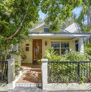 La Casita By Avantstay Steps To Duval Street In Key West Month Long Stays Only Exterior photo