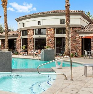 Cozysuites Glendale By The Stadium With Pool 01 Exterior photo