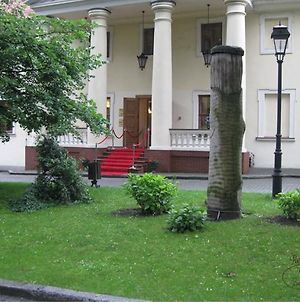 Dwor Zieleniewskich Hotel Trzebinia  Exterior photo