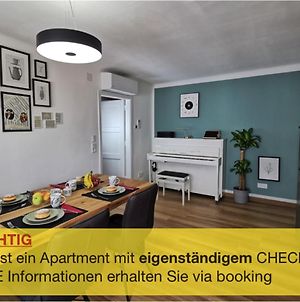 Neues City Center Piano Appartement Mit Netflix Klagenfurt am Woerthersee Exterior photo