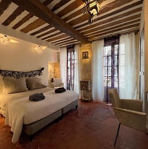 Le Regardeur Bed & Breakfast Saint-Remy-de-Provence Exterior photo