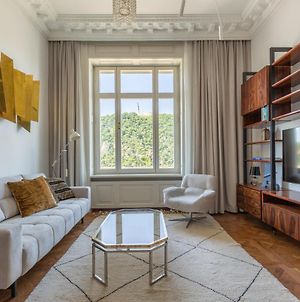 Designer Dream Home With Stunning View Budapest Exterior photo