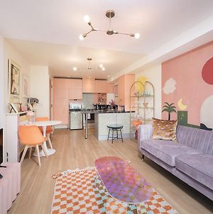 Colourful 1 Bedroom Apartment London Exterior photo