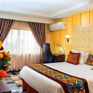 Golden Tulip Hotel - Rivotel Port Harcourt Exterior photo