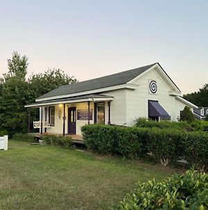 The Cottage On Chatham Cary Exterior photo