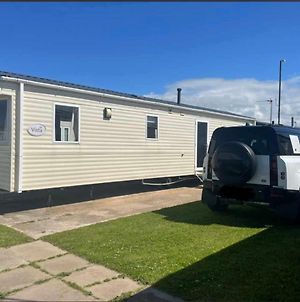 Lyons Robin Hood 5 Bed Caravan By The Beach Dogs Welcome Based On Sycamore Walk Hotel Meliden Exterior photo