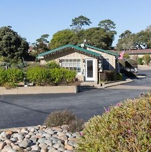 Sea Breeze Inn And Cottages Pacific Grove Exterior photo
