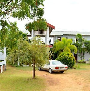 Hotel Bundala Park View Hambantota Exterior photo