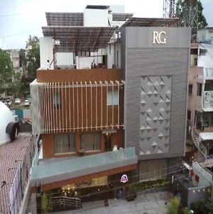 Rg Exclusive Hotel- Akola Exterior photo