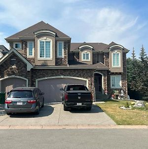7 Bedroom Lake View House For Upto 20 People Chestermere Exterior photo
