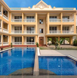 Stunning 2Br Service Apartment With Pool, Siolim Old Goa Exterior photo