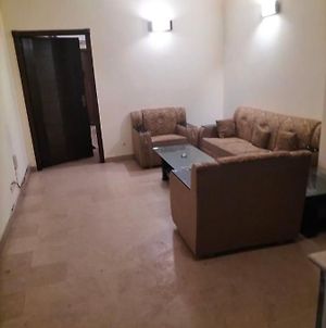 Spacious Private ,Family 1Br Apt/Netflix/Wifi/ Islamabad Exterior photo