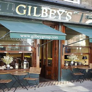 Gilbey'S Bar & Restaurant Bed & Breakfast Windsor Exterior photo