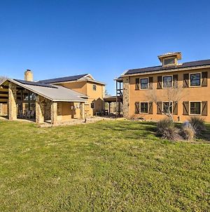 Grand Bellville Estate At Clear Creek Ranch Exterior photo