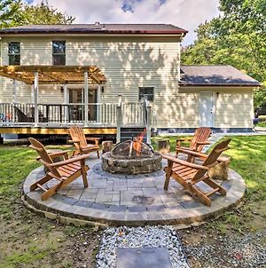 Family-Friendly Paradise With Yard And Game Room! Pocono Summit Exterior photo