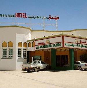 Oyo 142 Al Sharqiya Sands Hotel Ibra Exterior photo