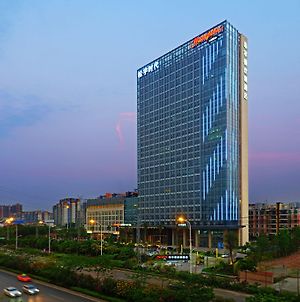 Hampton By Hilton Nanning Jiangnan Hotel Exterior photo
