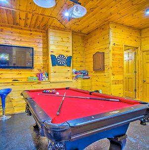 A Beautiful View Cabin Game Room And Hot Tub Sevierville Exterior photo