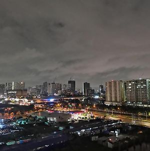 Angalzstaycation Manila Exterior photo